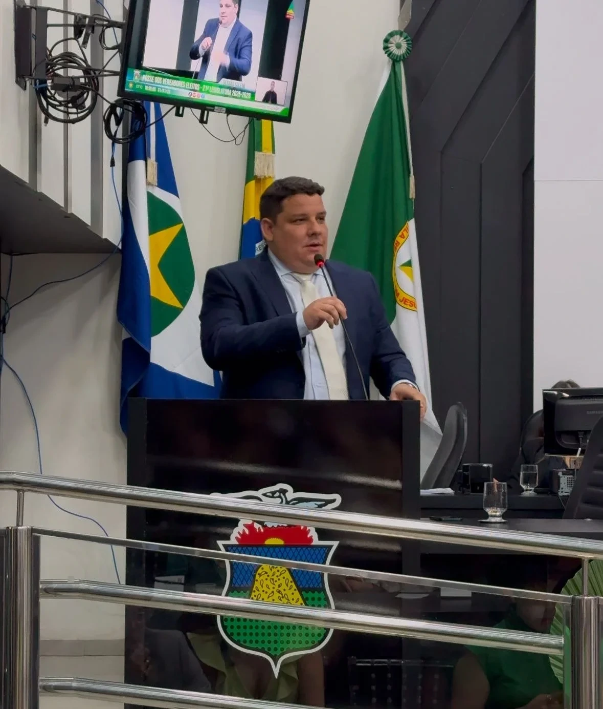 Alex Rodrigues toma posse como vereador e assume presidência da Comissão de Obras em Cuiabá